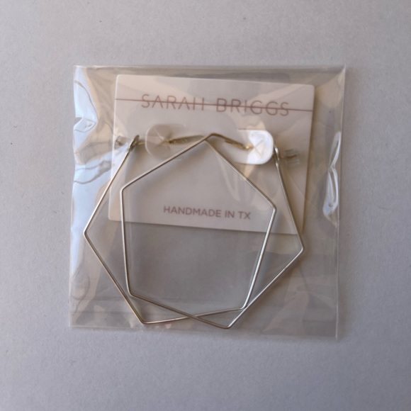 Sarah Briggs Roque earrings and Pendant - Picture 2 of 4